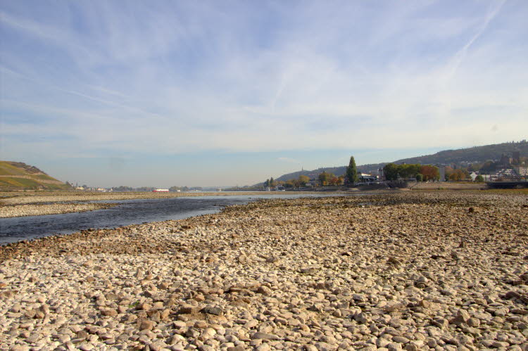 Blick nach Norden - rechts die Nahemndung